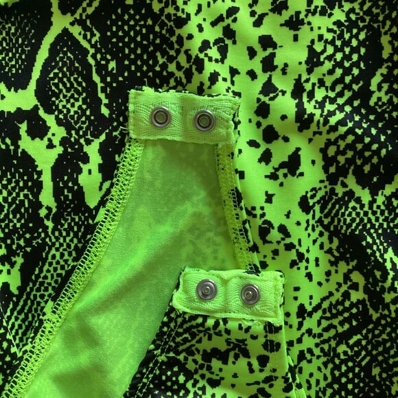 Womens Snake Animal Print Bodysuit Cut Out Front Short Sleeves One Piece Leotard - Picture 7 of 9